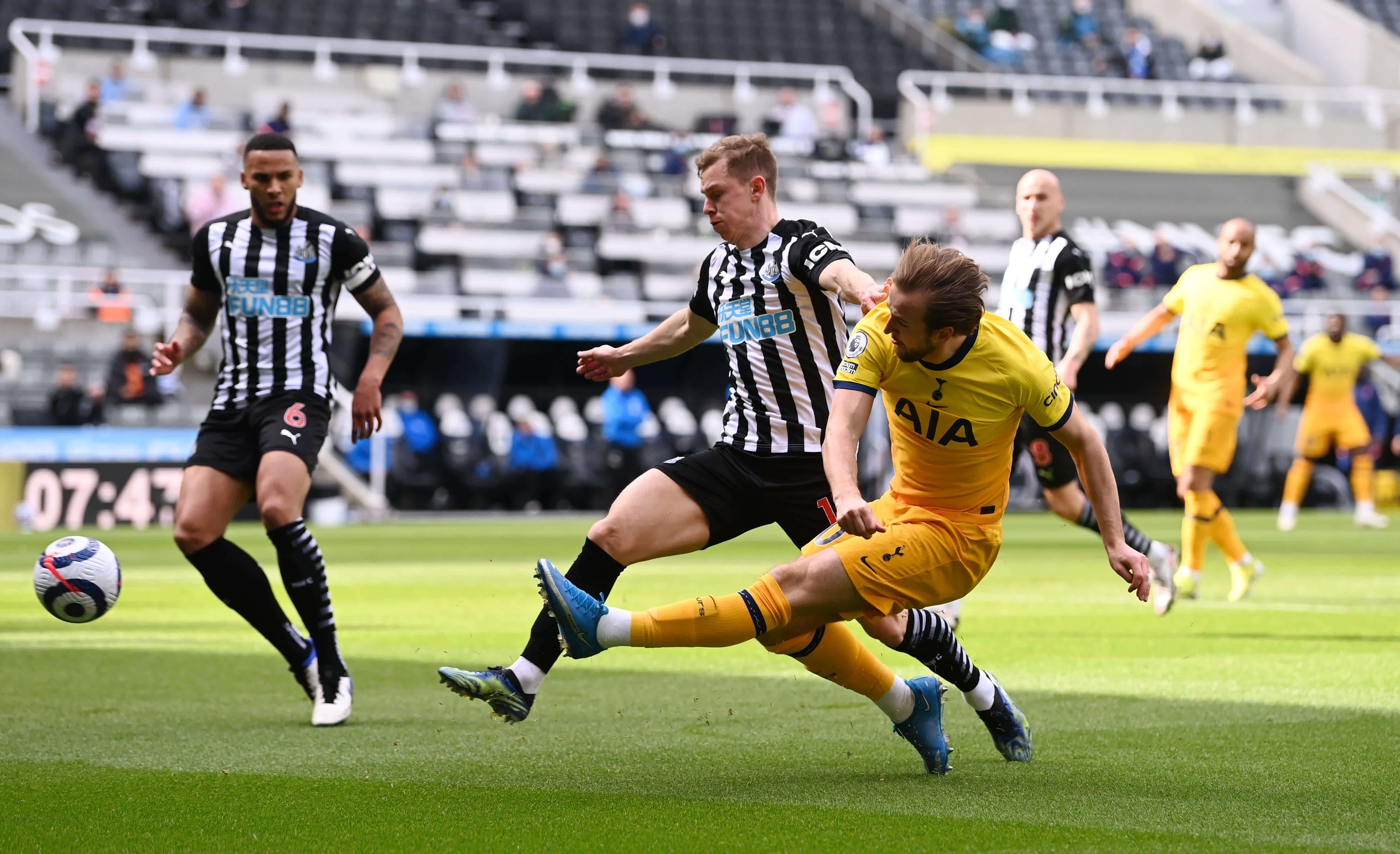 际舞台上更 际舞台上更